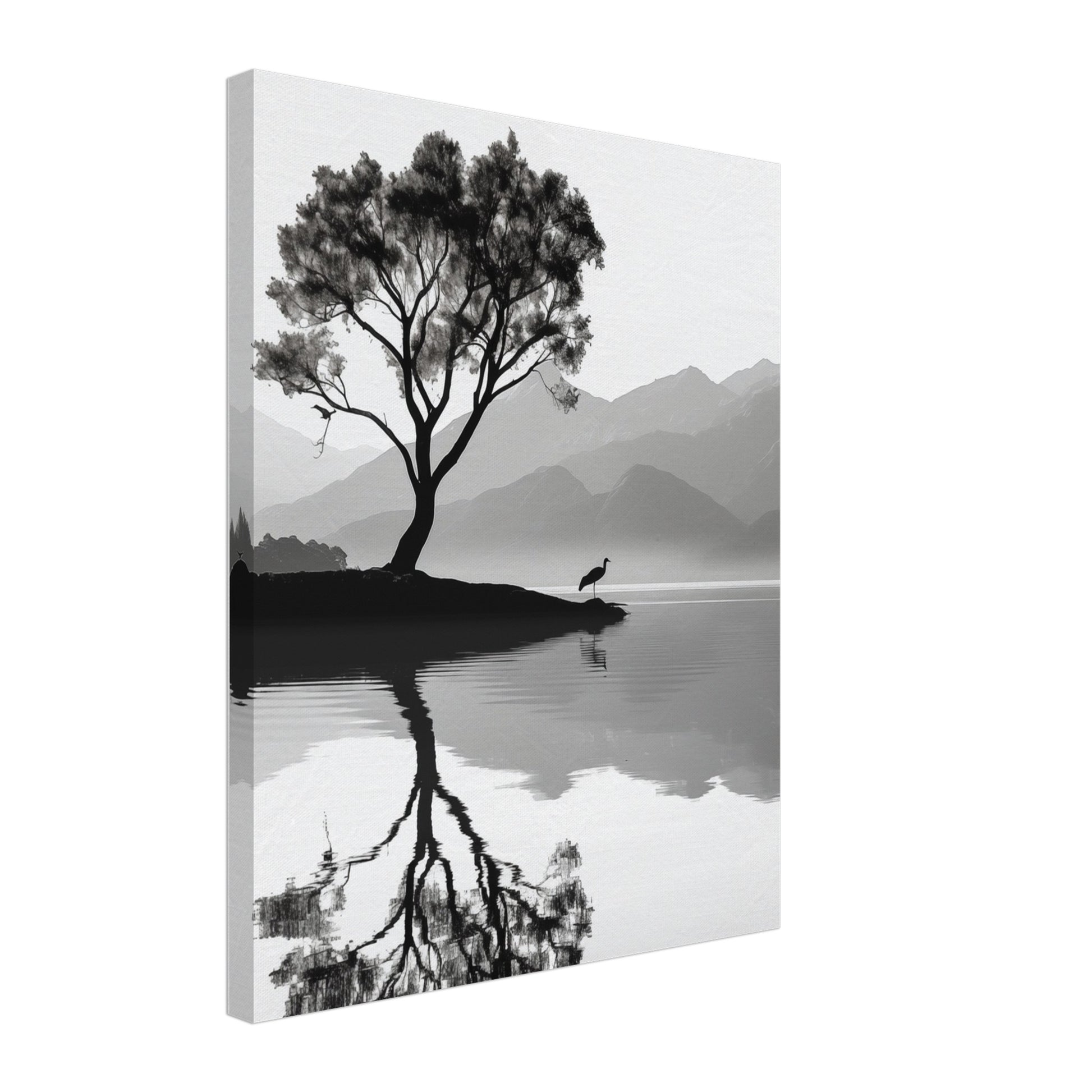 Leinwand „Reflexionen der Einsamkeit“ mit einsamem Baum mit Spiegelung vor nebligen Bergen, 40x50 cm