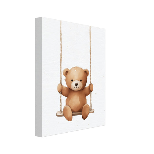 Leinwand „"Swingy", der kleine Bär“ mit niedlichem braunem Teddybär auf einer Schaukel, 20x25 cm