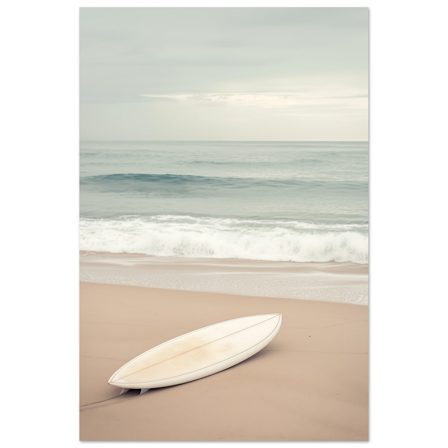 Verlassenes Surfbrett am Strand 60x90 cm - Pixara