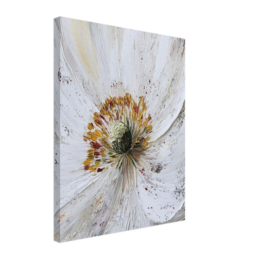 Leinwand „Weiße Blume in Nahaufnahme“ mit weißer Blüte in Nahaufnahme mit goldbraunen Strukturen, 40x50 cm